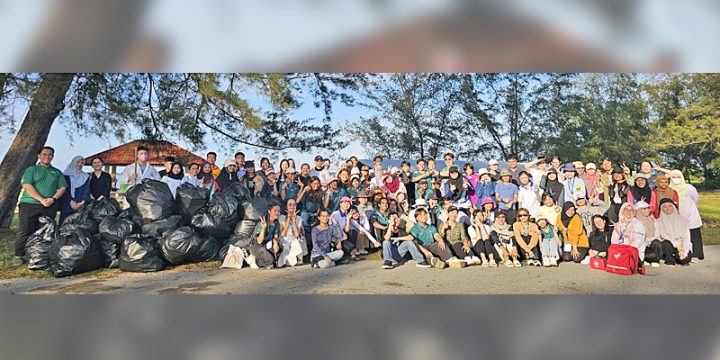 Uniting for a Greener Future: Green Brunei and UBD Tackle Beach Cleanup Together